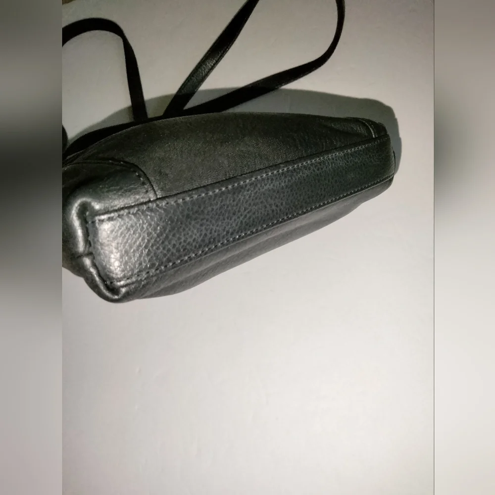 Nine West (Black) Genuine Leather Double Strap Minimalist Snap/Zip Shoulder Bag